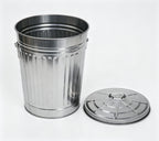 HY-26042715 Galvanized metal barrel with a lid