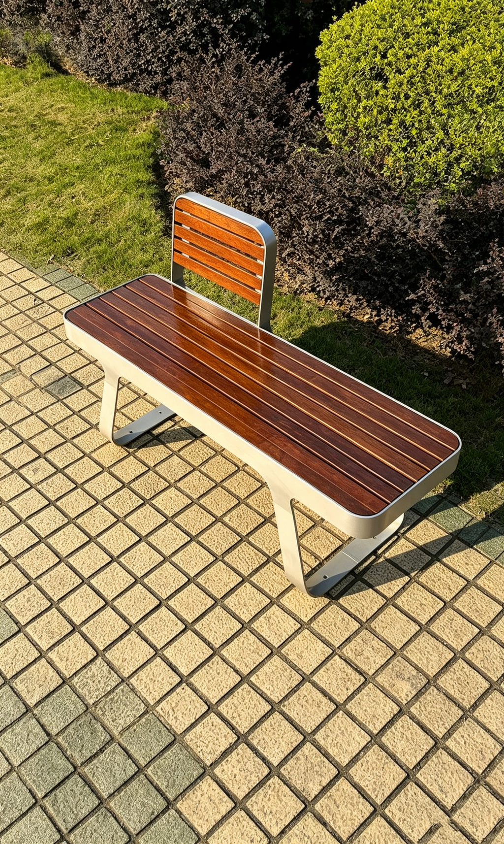HY-26042810 Park bench