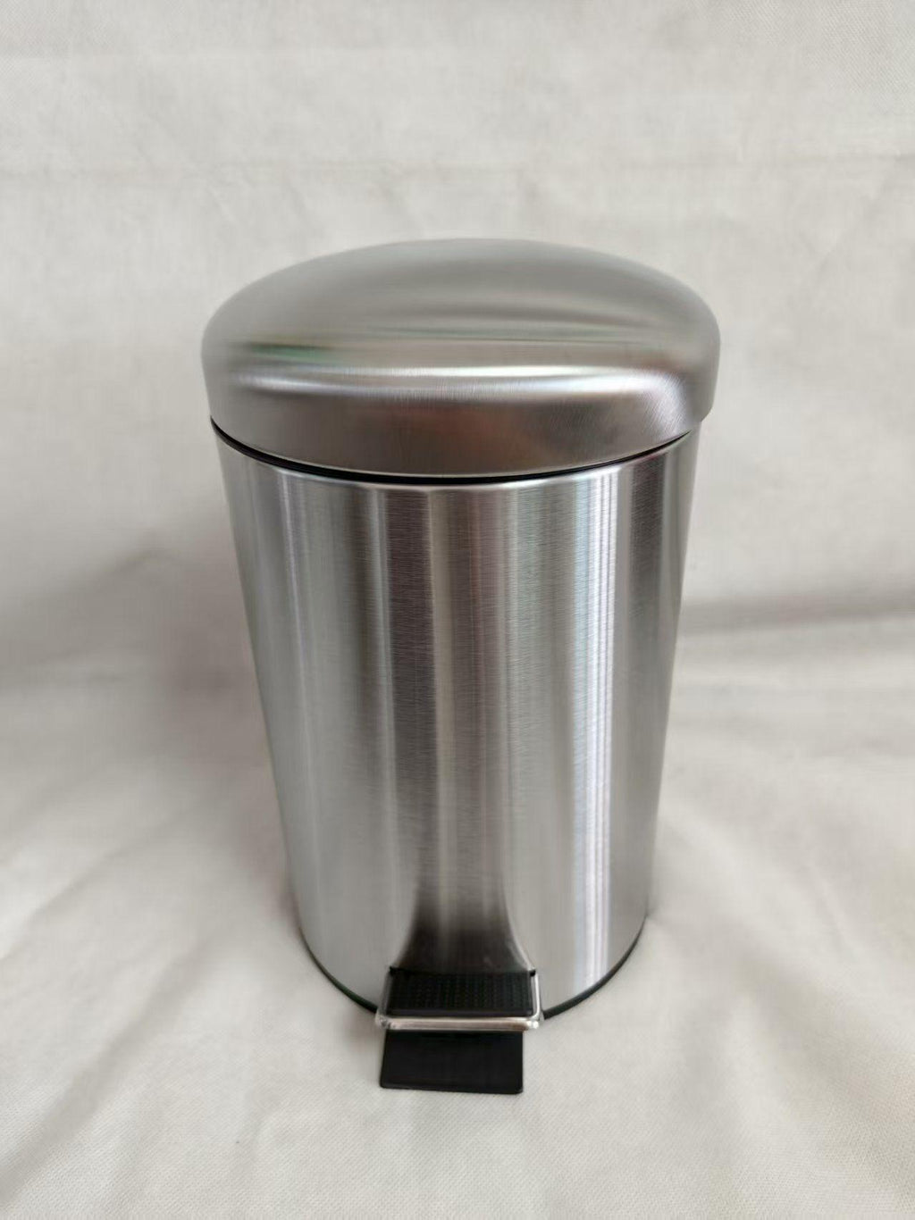 HY-0428019 Stainless Steel Trash Can